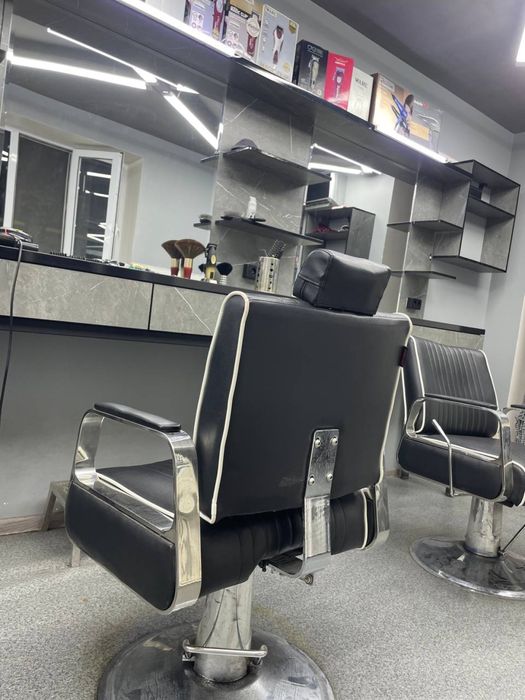 Кресла для салона или барьбршопа состояние как на фото новое