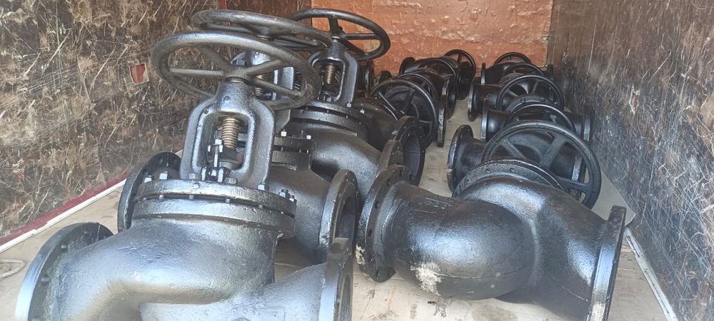 Вентиль чугунный