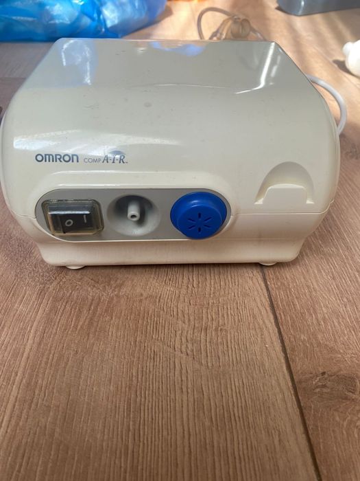 Ингалятор с насадками Omron