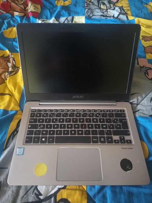 Vand laptopuri piese