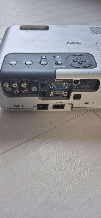 Vand proiector NEC VT60