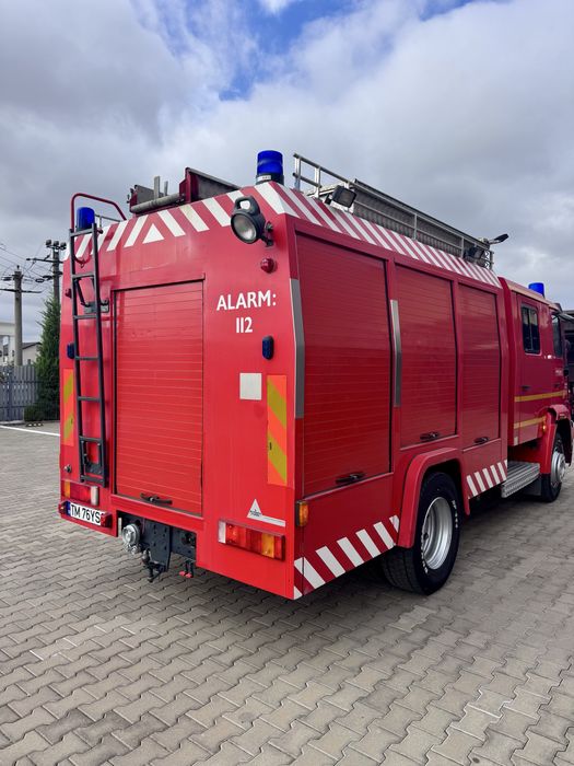Mașina de pompieri MAN 14.224, înmatriculată și dotată cu echipamente