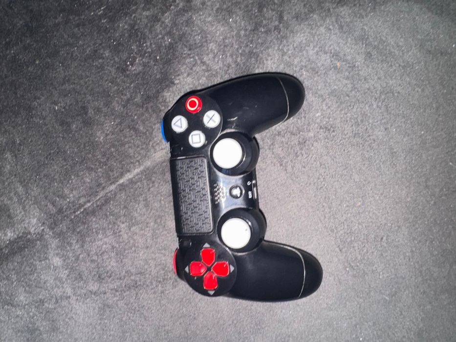 PlayStation 4 1T  cu GTA 5