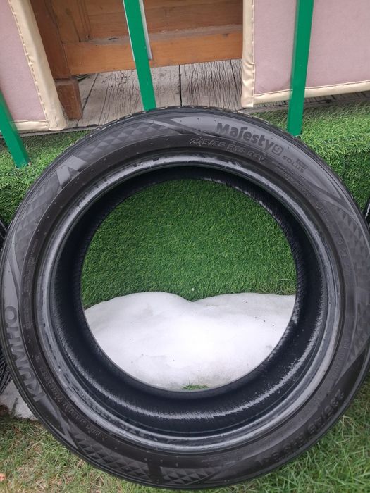 Шины летние kumho  235/45/18R