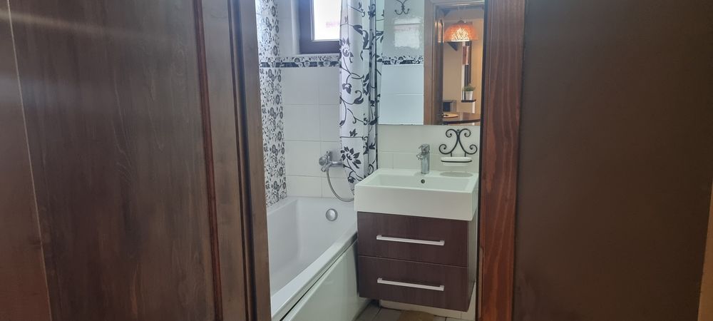 Apartament 2 camere, 68 mp, Bloc M7, Zona M-uri, parcare, lift, terasă – 385 €