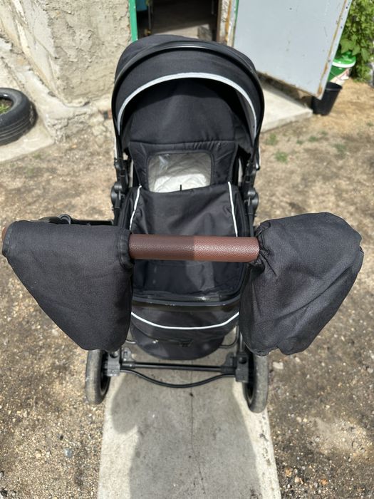 Продам коляску и санки коляску.