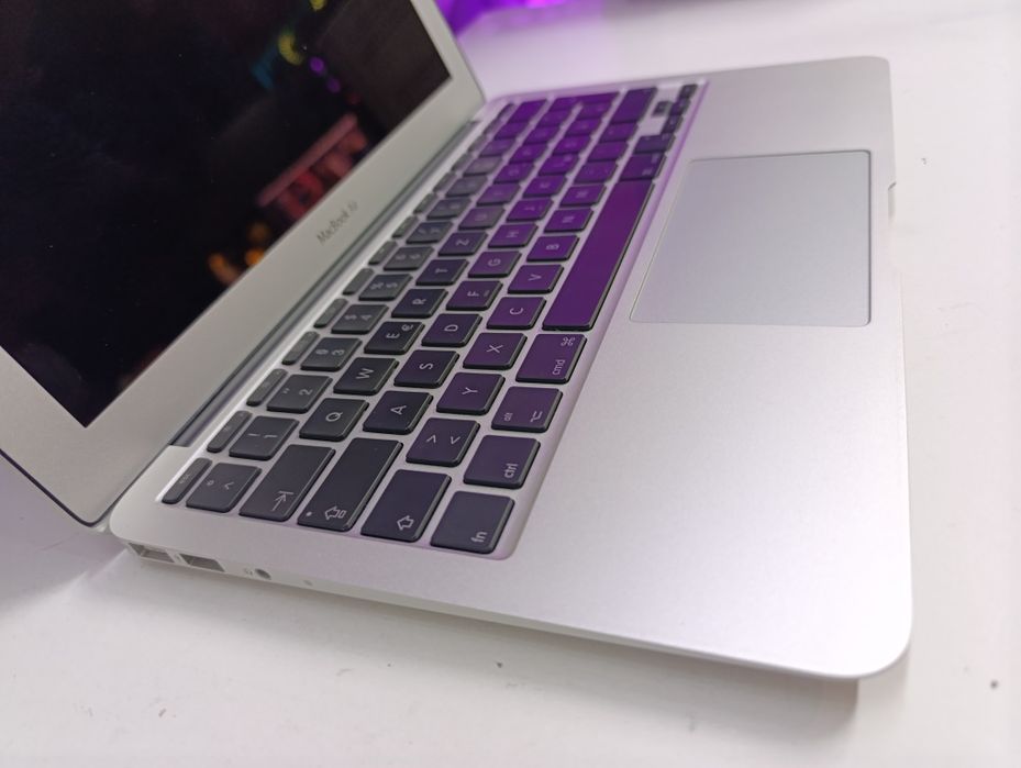 Macbook air a1370 de colecție display 11 inch dual  core