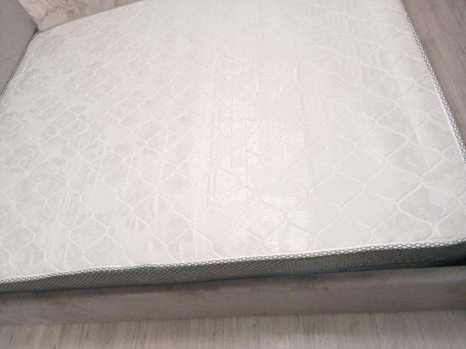 Матрас 160х200 новый