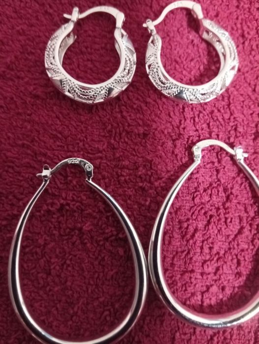 Vând glabonțuri din argint noi preț pe bucată 50 RON