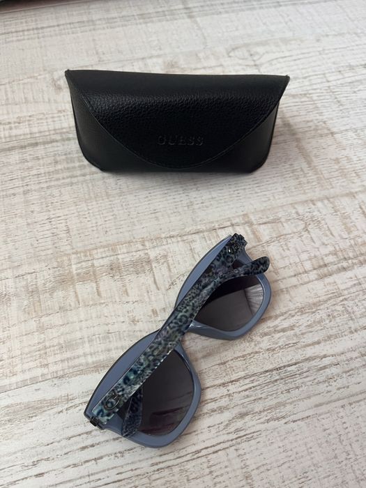 Слънчеви очила Guess