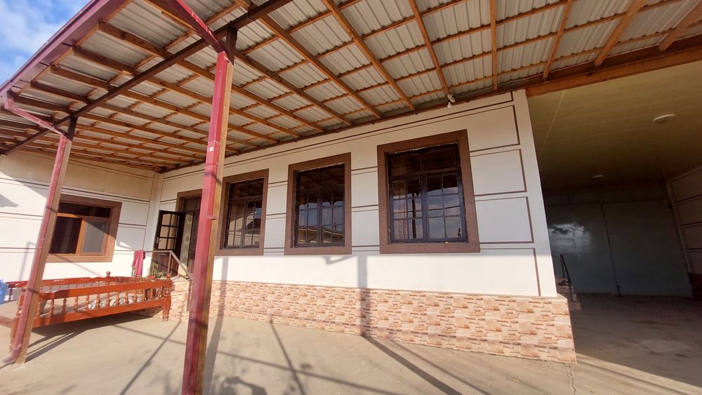 Кармана туман Кумушкон махалласида 16 сотх ховли сотилади