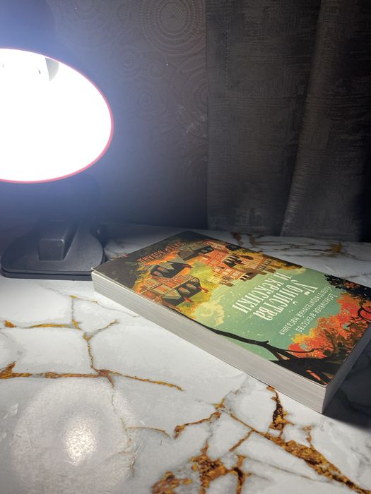 Книга”Убийства и кексики”