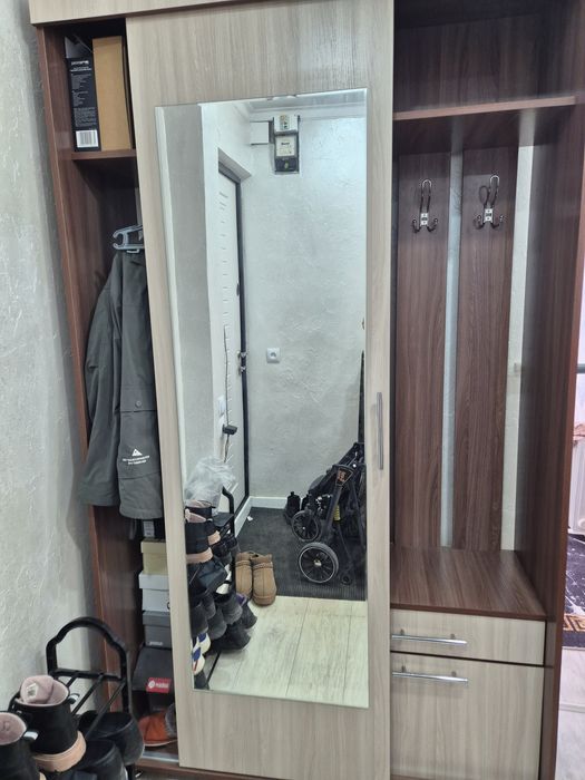 Продаётся прихожка