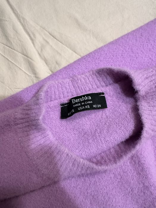 Розов пуловер Bershka