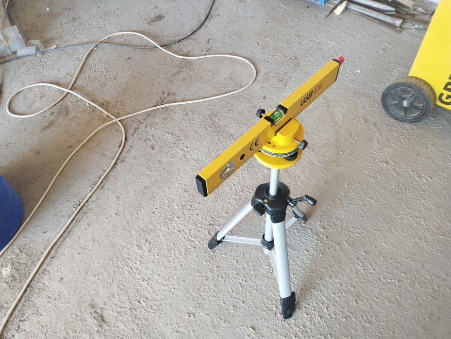 Laser, nivela cu laser