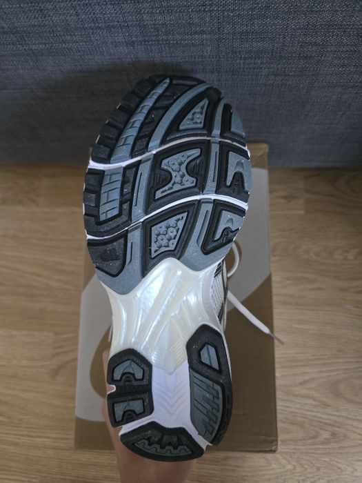 Asics White Graphite