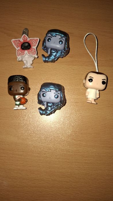 Stranger things kinder joy фигурки