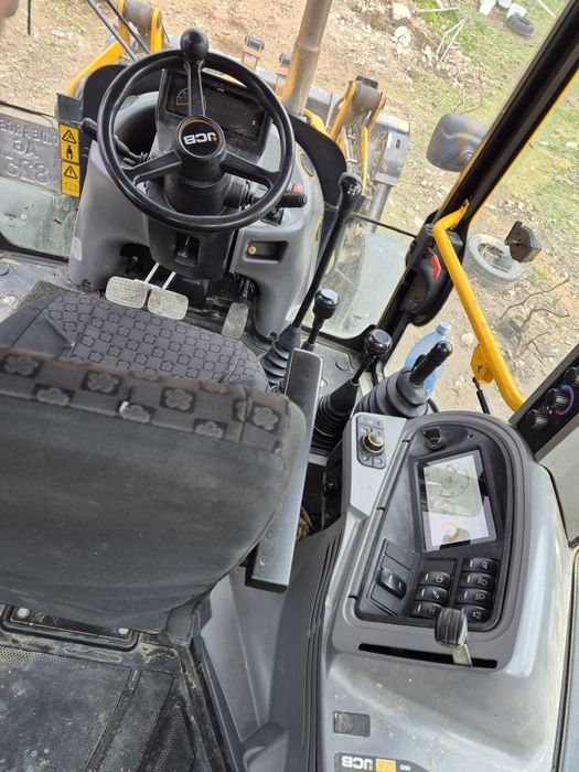 Buldoexcavator jcb 3cx