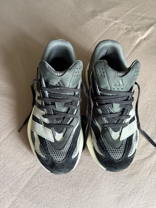 Кроссовки Adidas