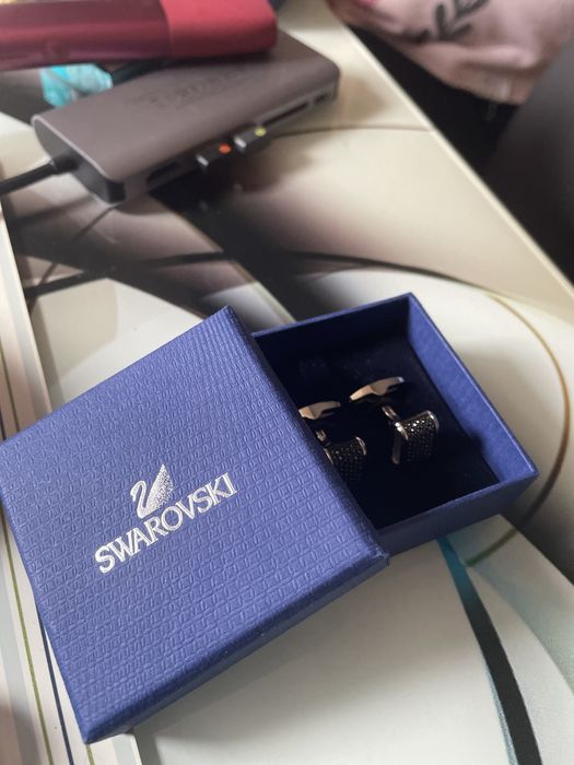 Butoni barbati Swarovski