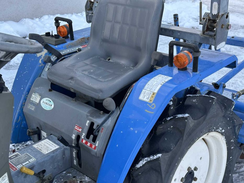 Tractor Japonez 15CP 4x4 Iseki TM15 cu freza de sol