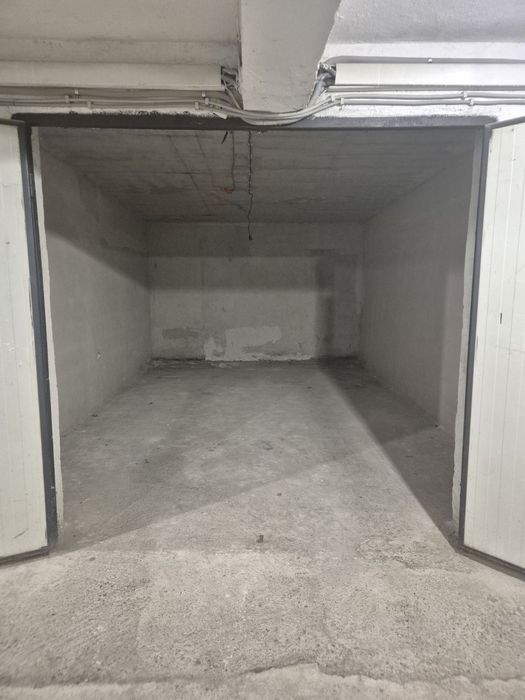 Дава се под наем Гараж / Паркомясто в Стара Загора, Железник - център - 25 кв.м за 76.5 € - Снимка #1