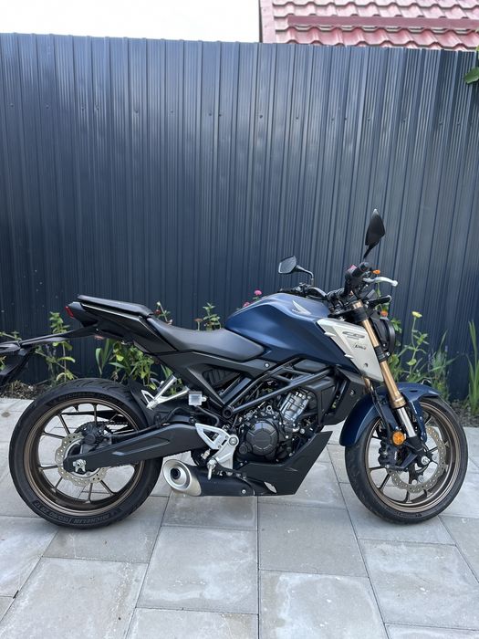 Honda Cb125R (duke cbr mt yzf)