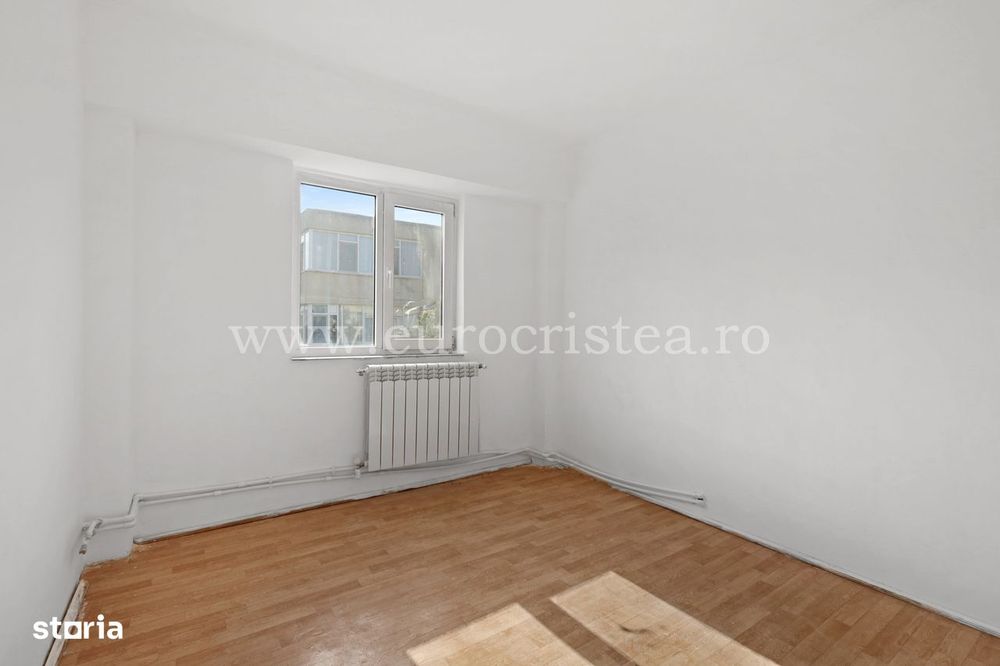 Apartament 3 camere – Mangalia | Zona:Centru-Sens,600m de plajă
