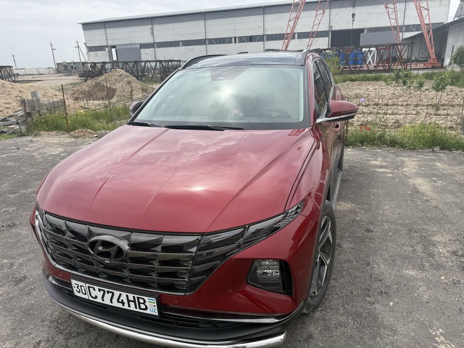 Продается Tucson 2.5l отличном состоянии полный фулл