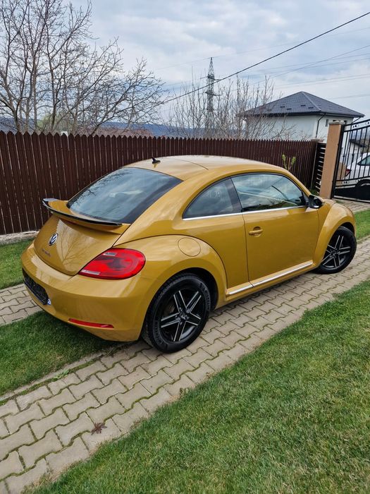 VW Beetle,  an 2016, 2l Diesel,  Manuala