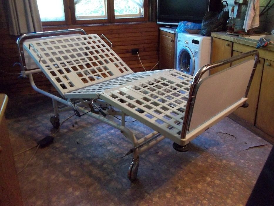 Професионално медицинско анатомично ортопедично болнично легло кушетк