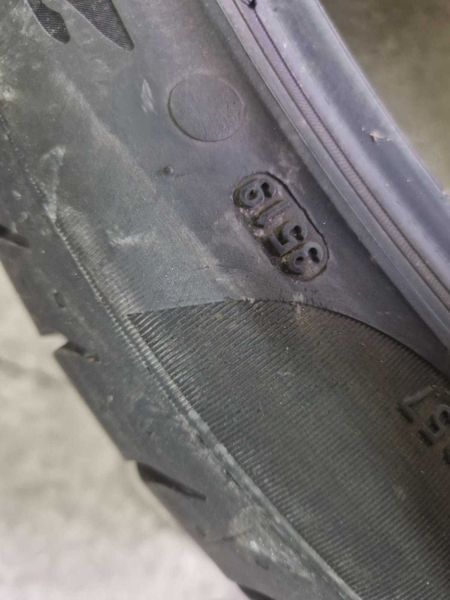 2 Pirelli R21 295/35
летни гуми
DOT3519