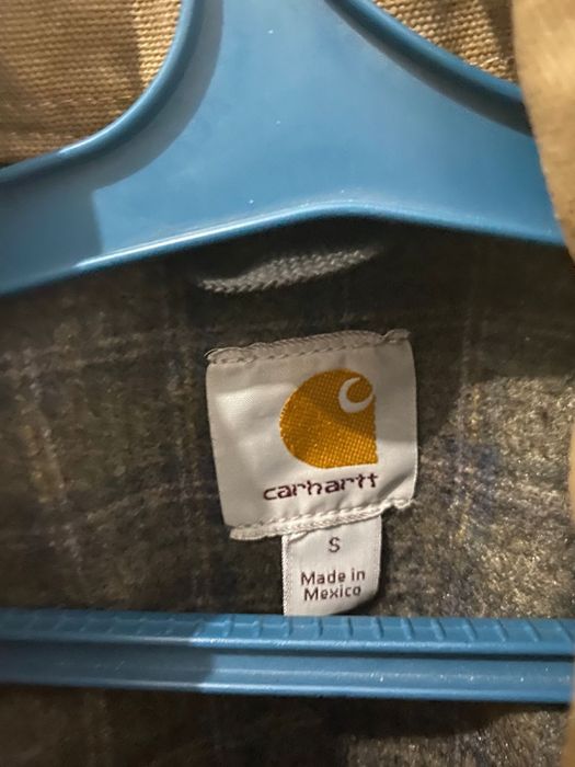 Продаю мужскую куртку осеннюю