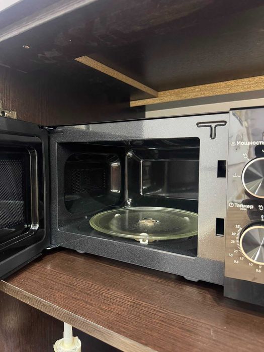 Микроволновая печь MIDEA MM 720 C2MV-B