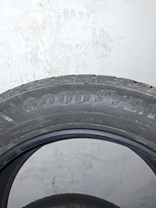 Гуми  Goodyear ulta grip  255/55/19