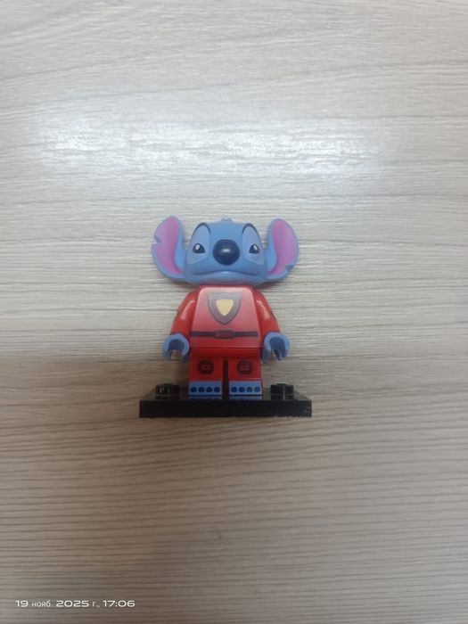 Лего оригинальные фигурки.