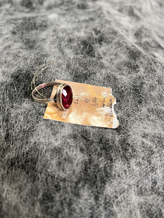 Продам серебряное кольцо