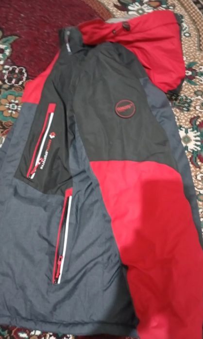 Куртка мужская продаю