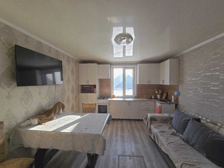 Дом, 100м², участок 10 сот.