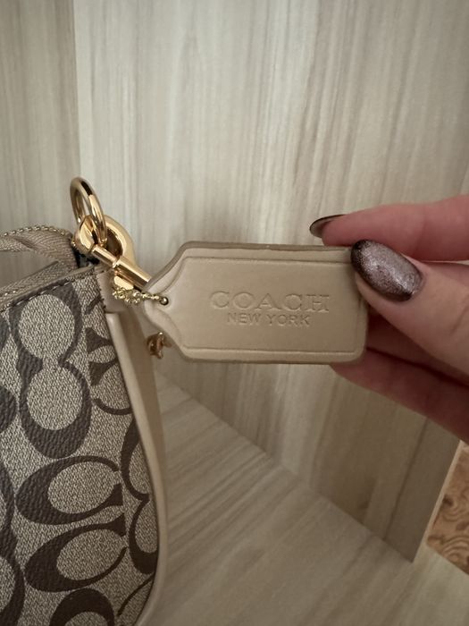 Дамска чанта Coach