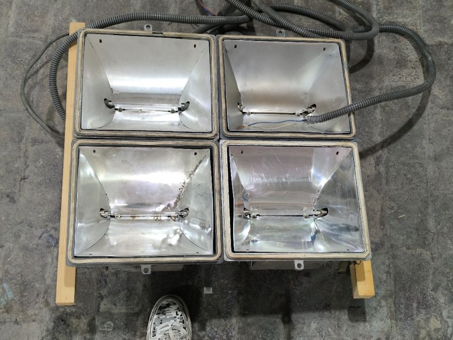 Прожектор 1000 в