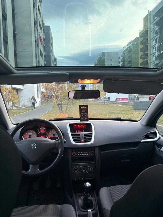 Peugeot 207 SW – 131.000 km – Trapa panoramică – Mașină foarte fiabilă