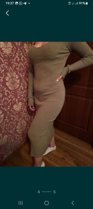 Продам женские платья