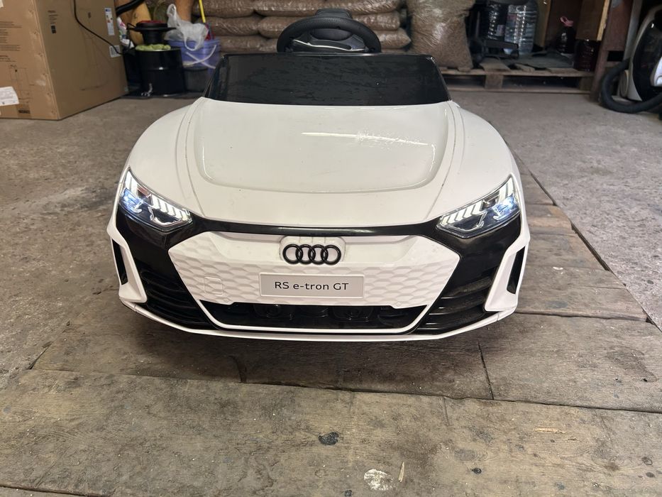 Кола със дистанционно управление