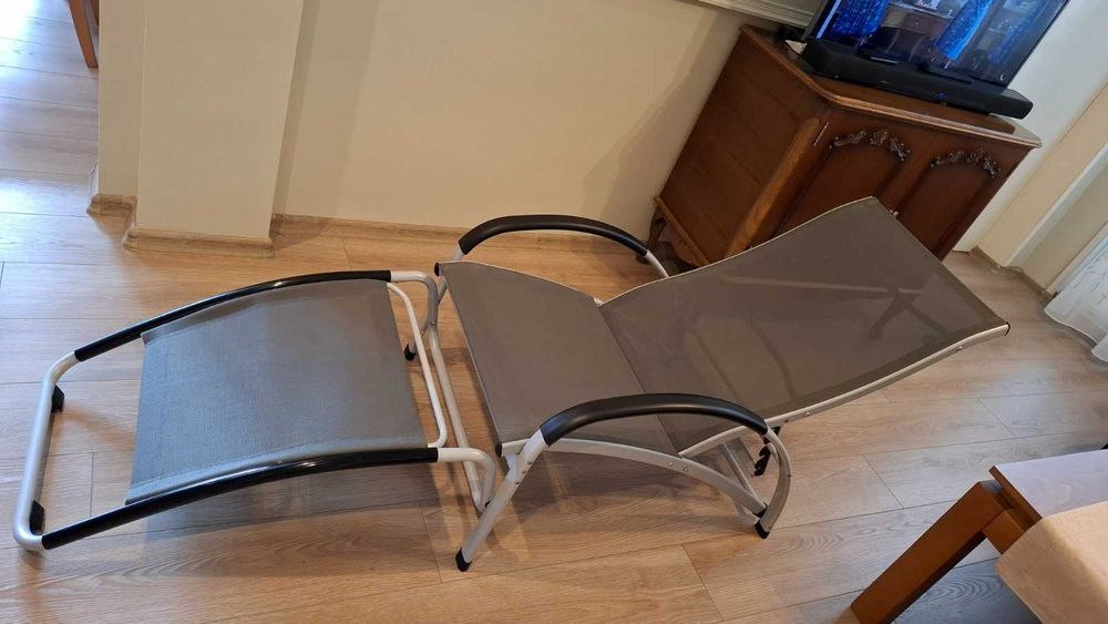 Люлеещ стол-шезлонг