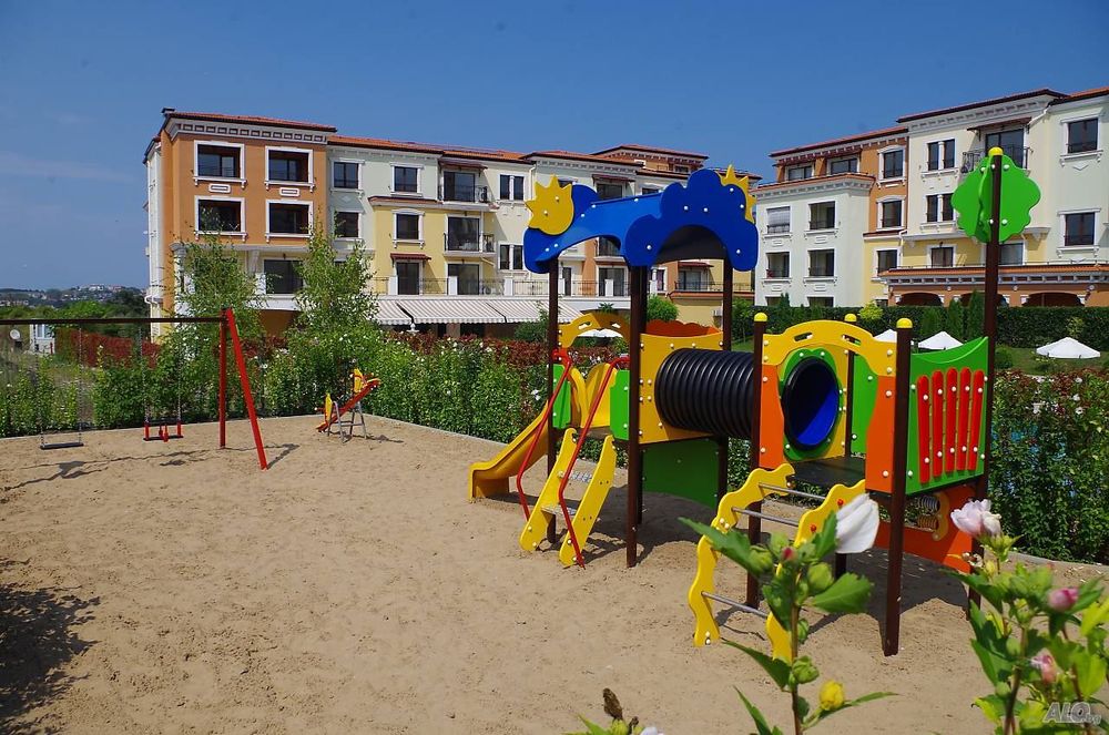 Продава се Двустаен апартамент в Созопол - 62 кв.м за 1210 €/кв.м - Снимка #6