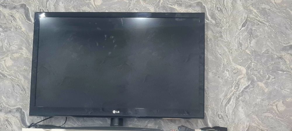 Продам телевизор LG