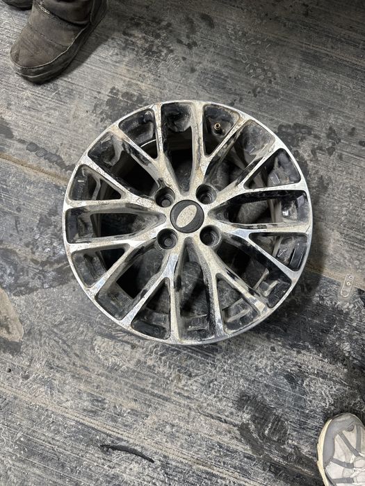 Диски R15 на KIO RIO