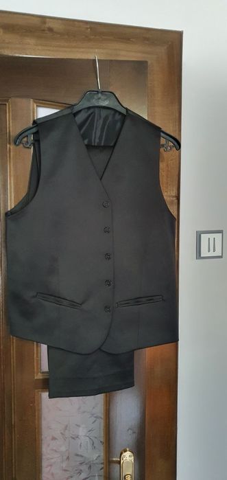 Costum de ocazie