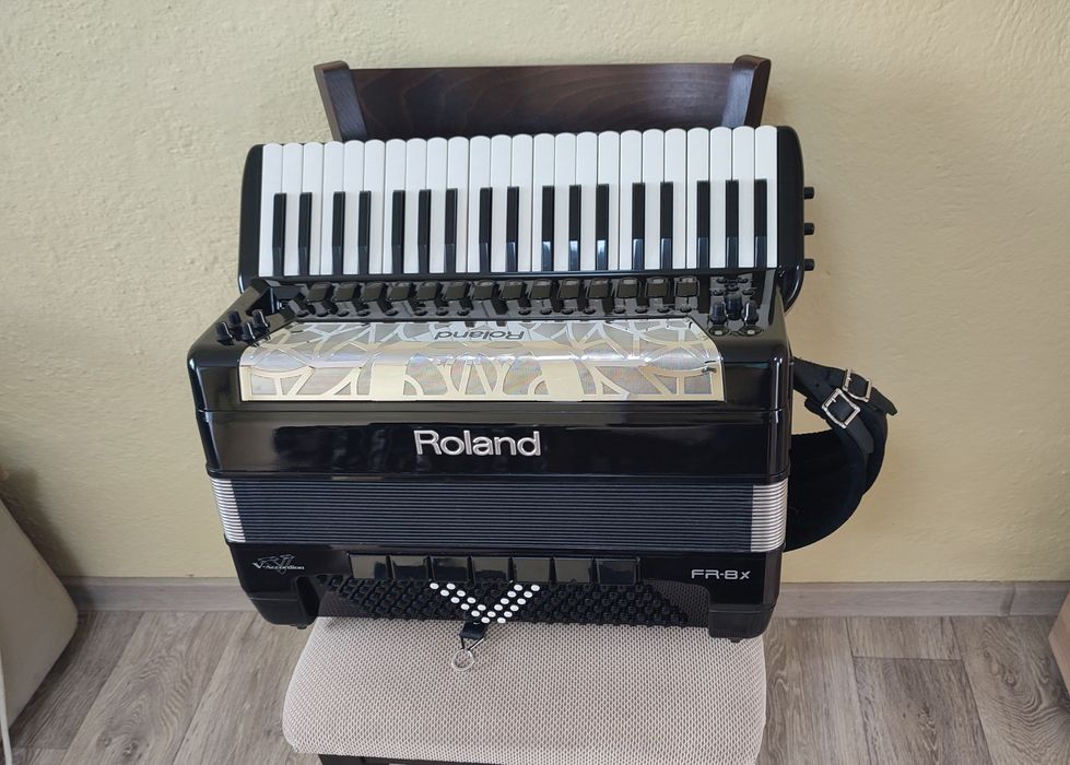 Roland fr8x Роланд фр8х
